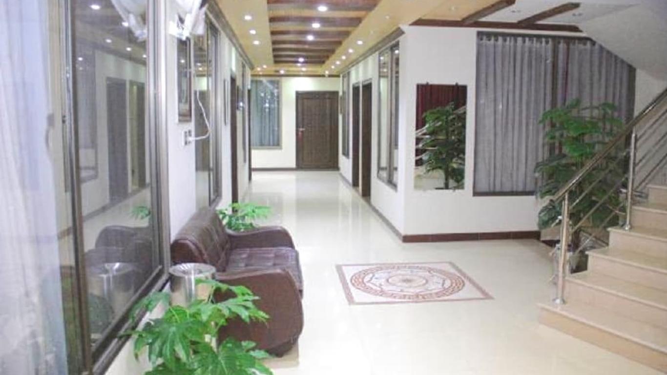 City Paradise Hotel
