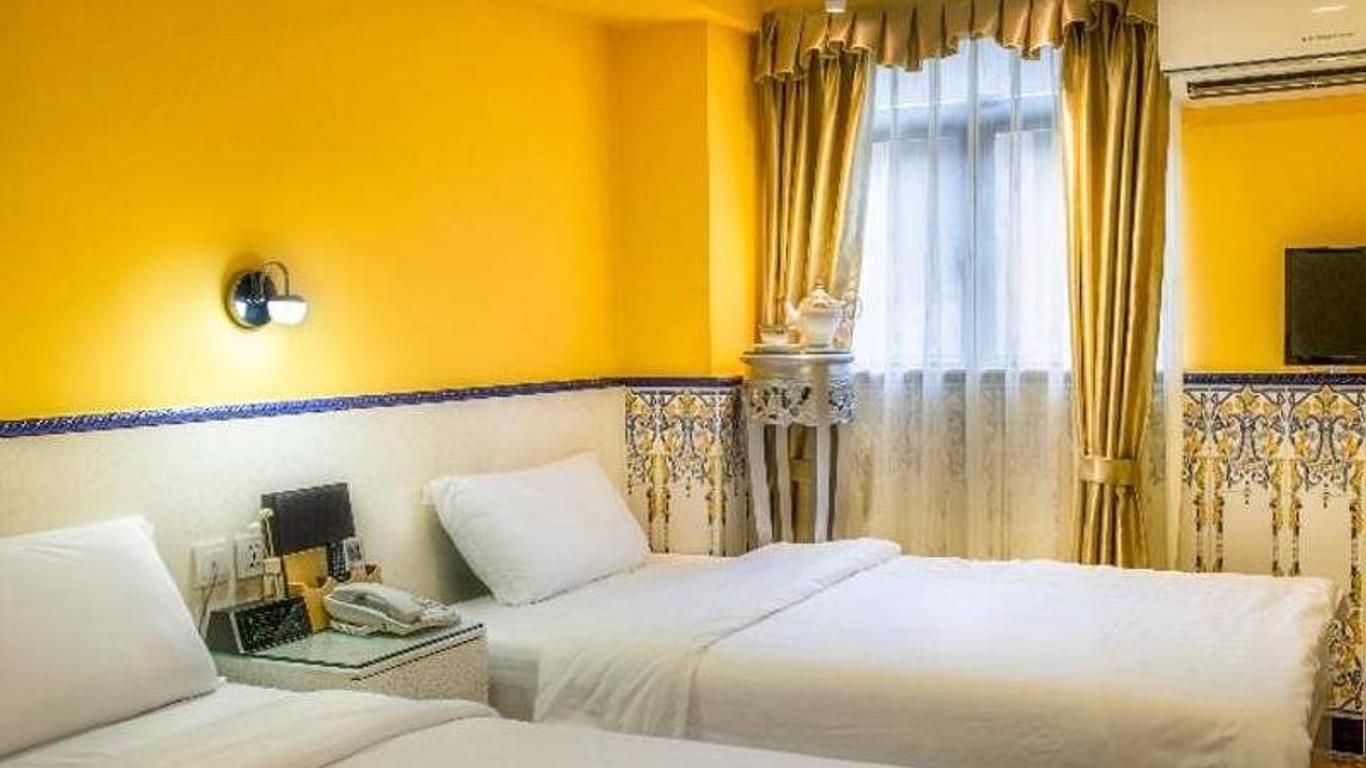 Happy Family Hotel