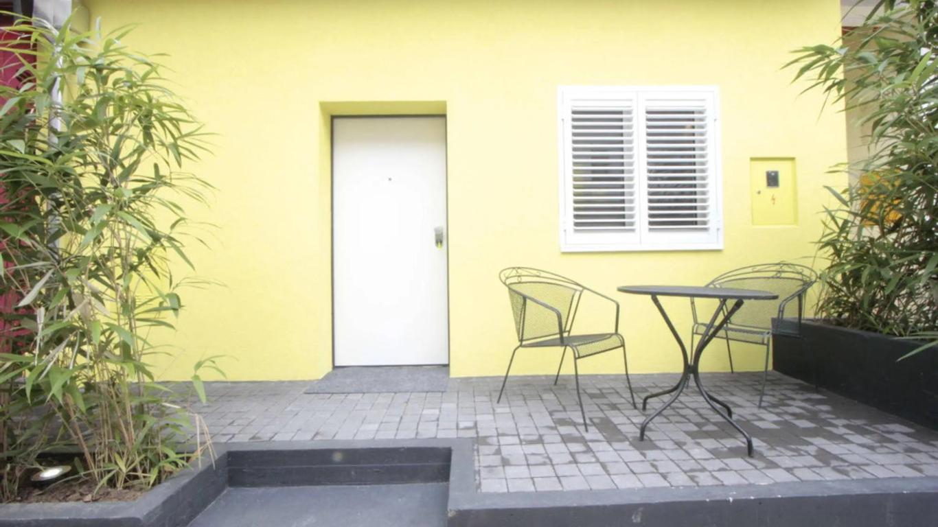 Hostel 63 - hostel