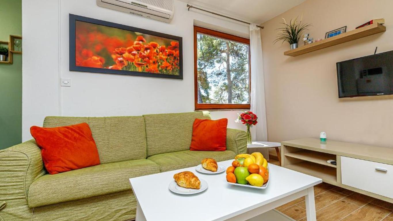 Al Mare Apartments