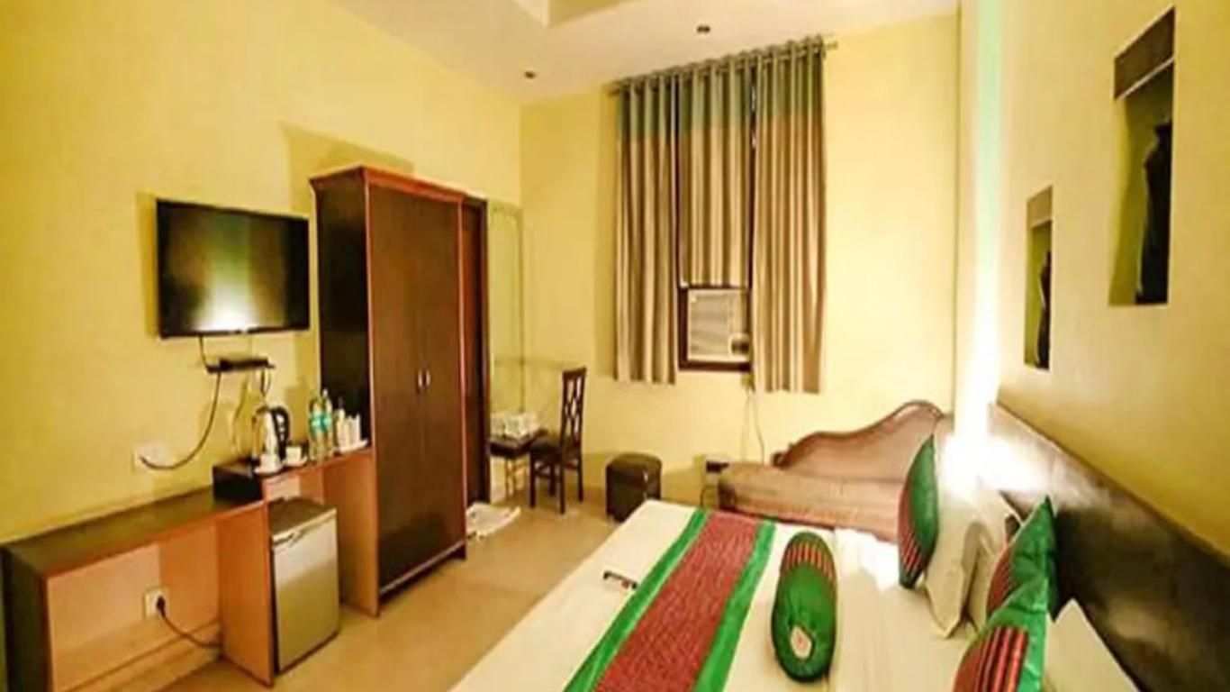 Fabhotel Arihant Inn