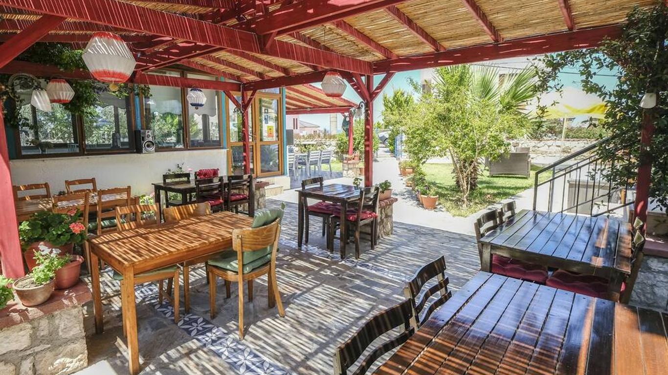 Karaburun Konak Hotel
