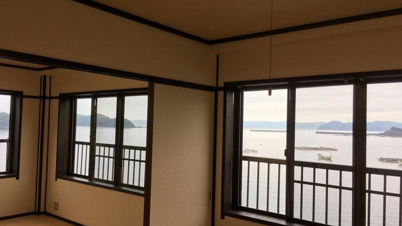 Seaside Uwakai