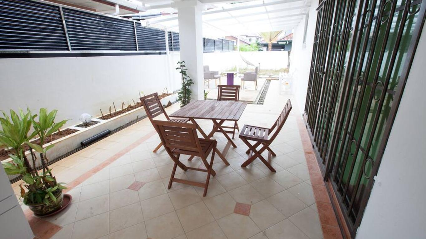 Natol Homestay - Sydney Batu Kawa Mjc New Townships