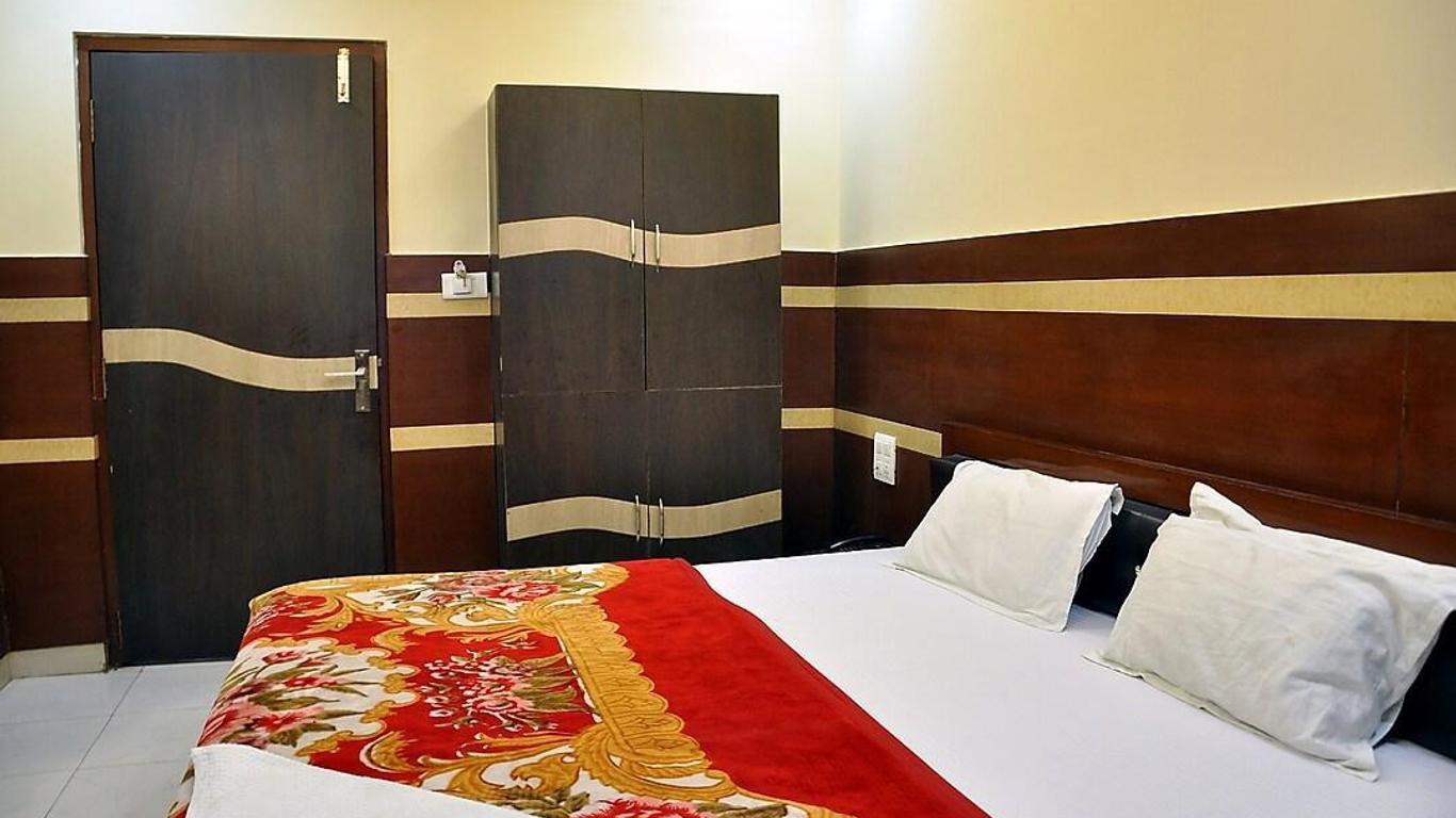 Hotel Triple T