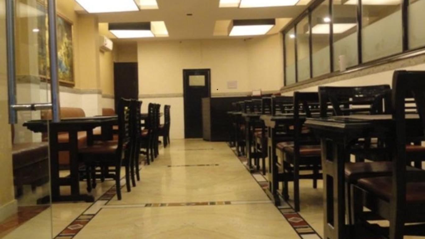 Hotel Siddharth Residency