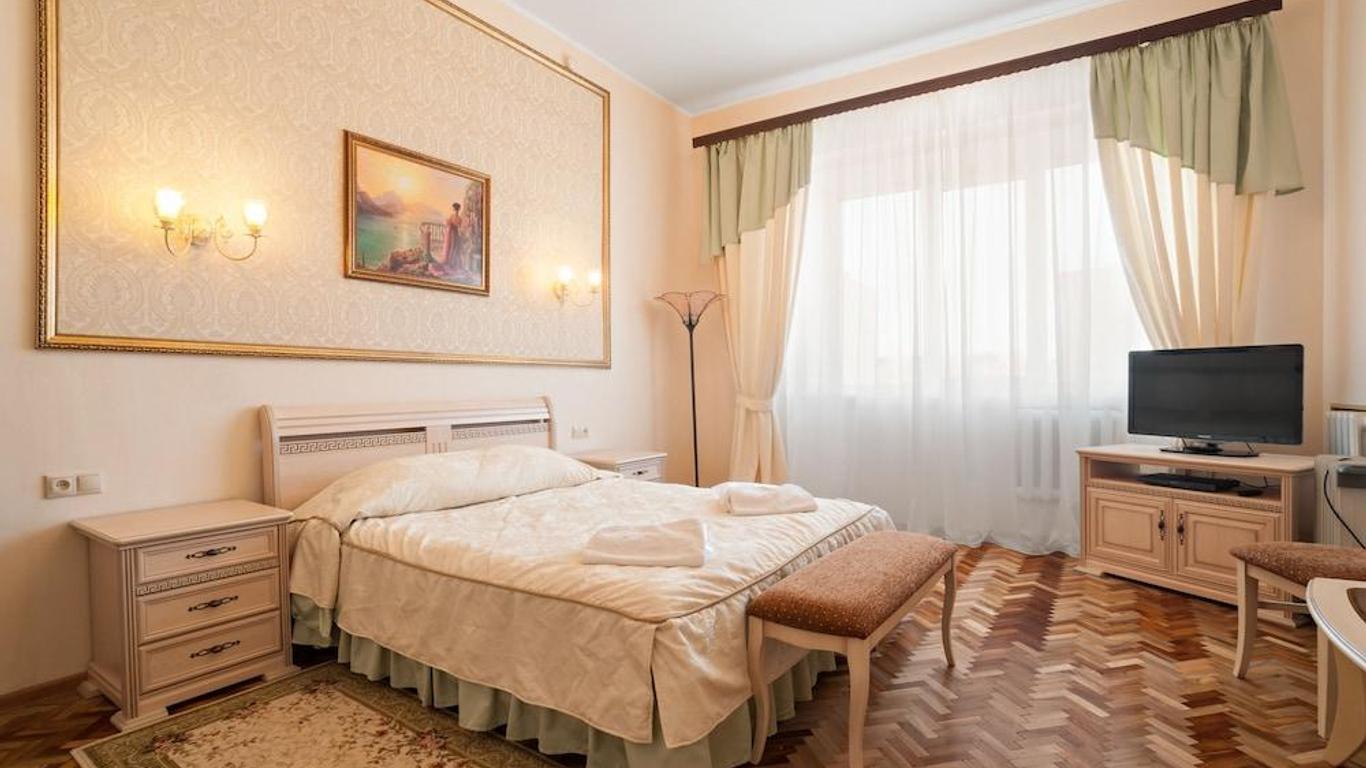 Petrovskaya Hotel