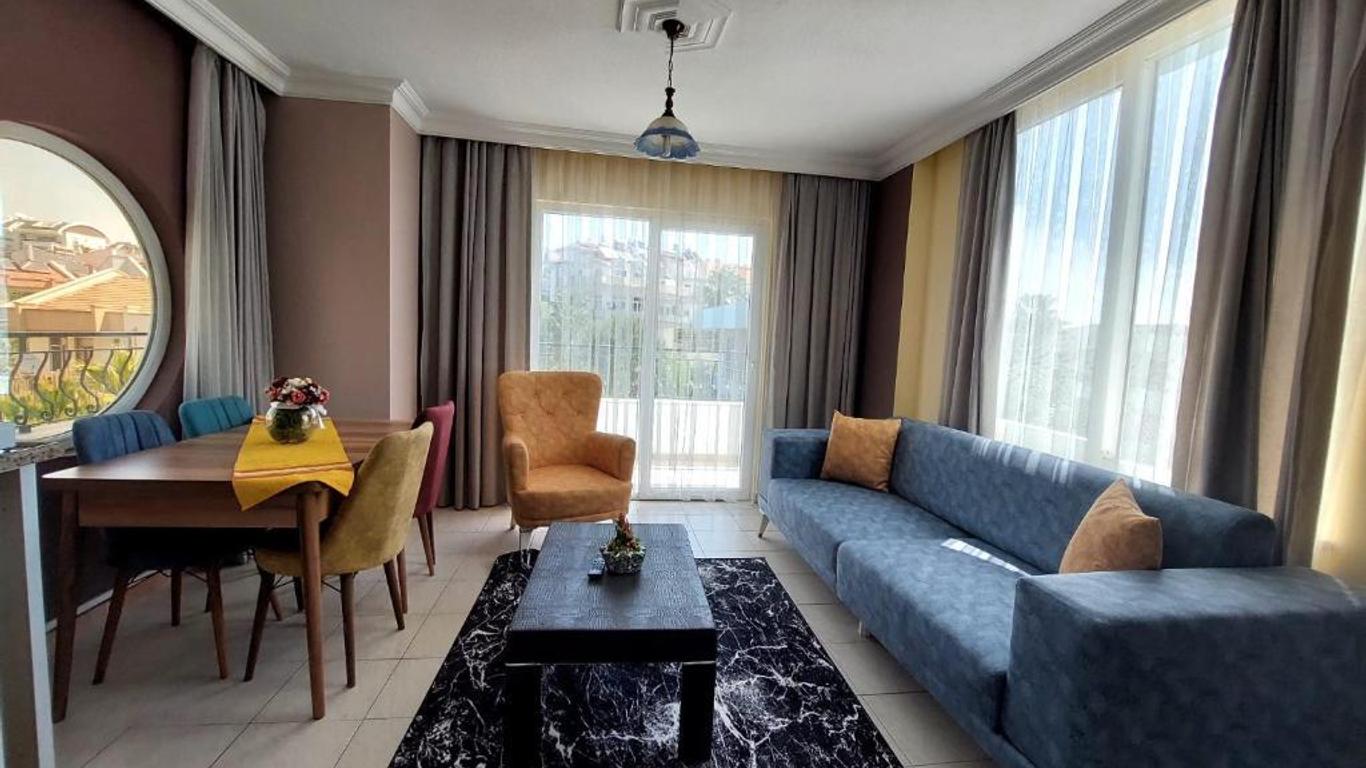 Summer rose hotel