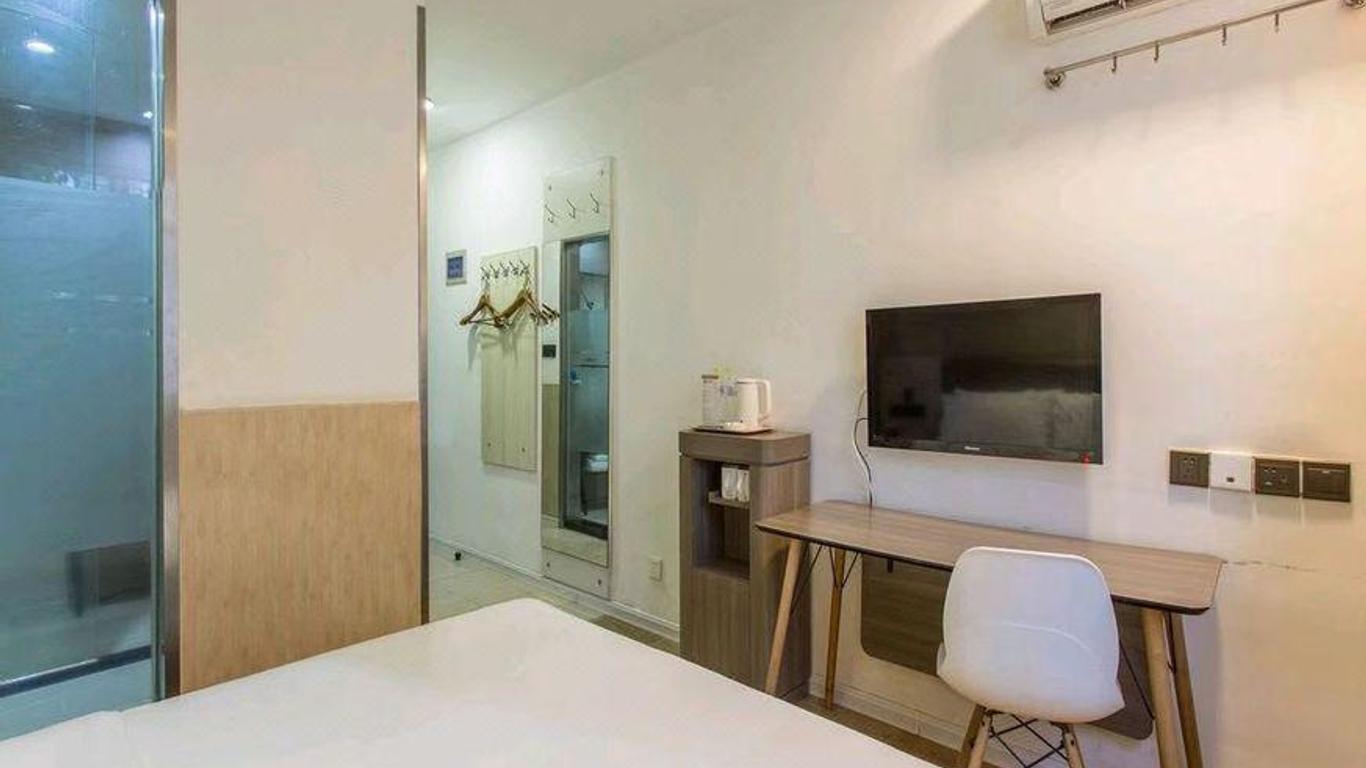 Hanting Hotel (Qingdao Development Zoone Shangdong University of Science and Technology)