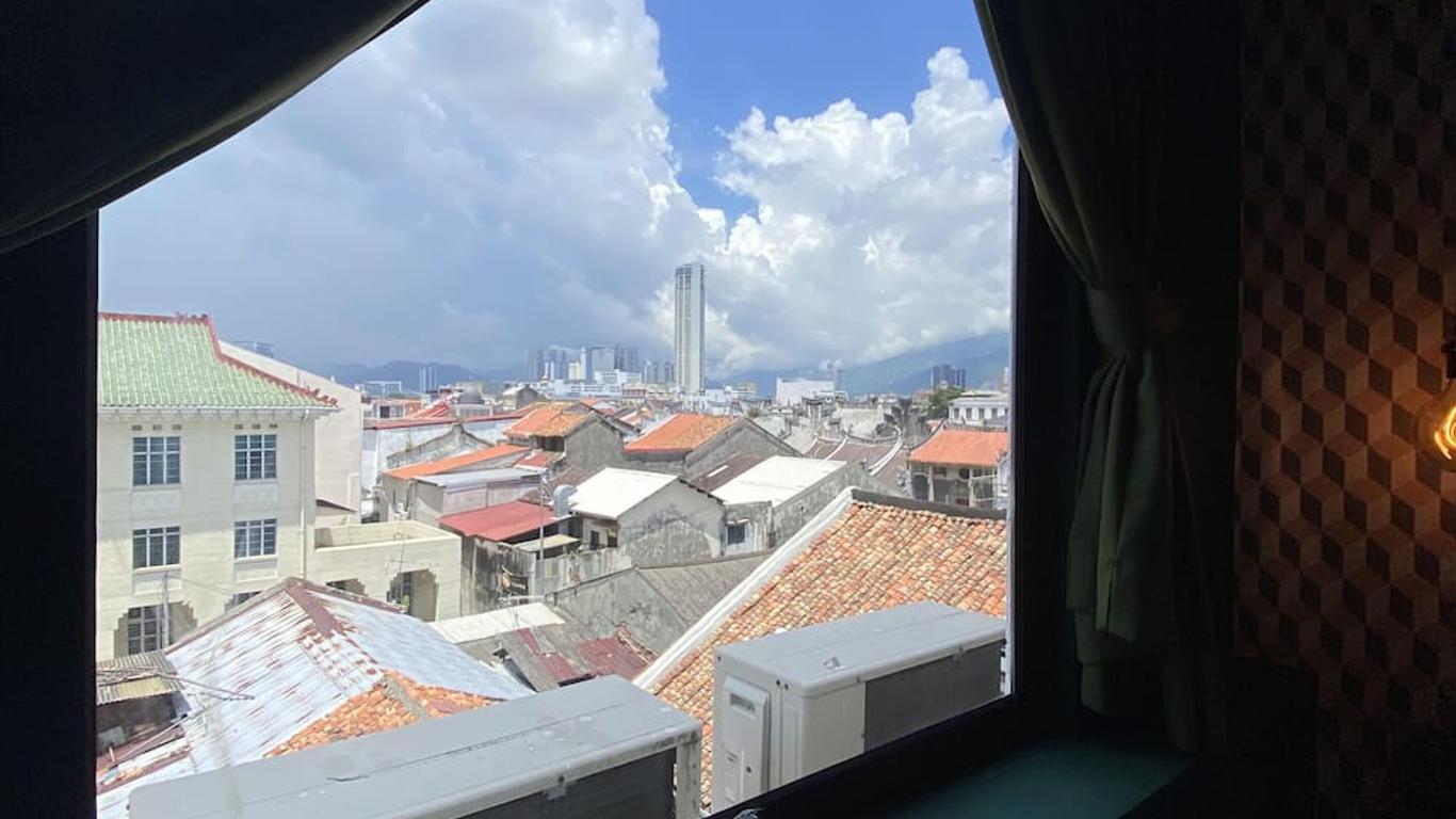 Very Hotel