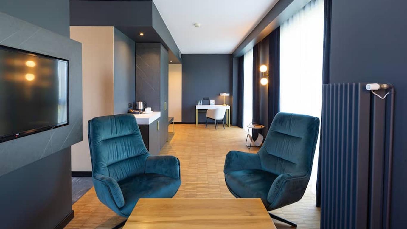 Artis Loft Hotel
