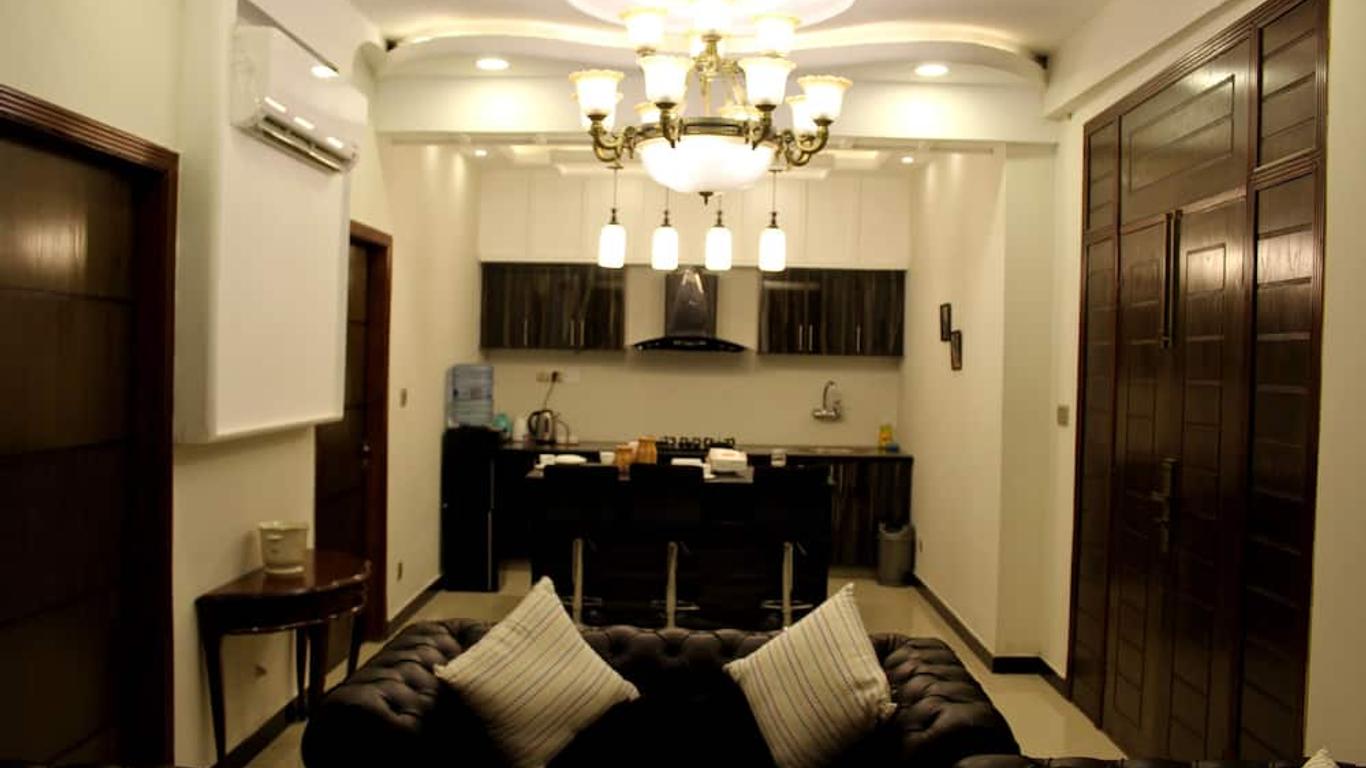 luxes Inn