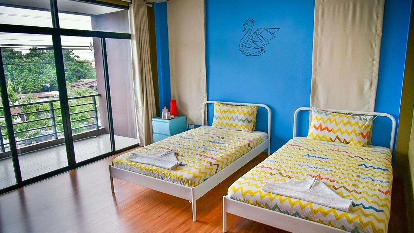 Zzz Hostel