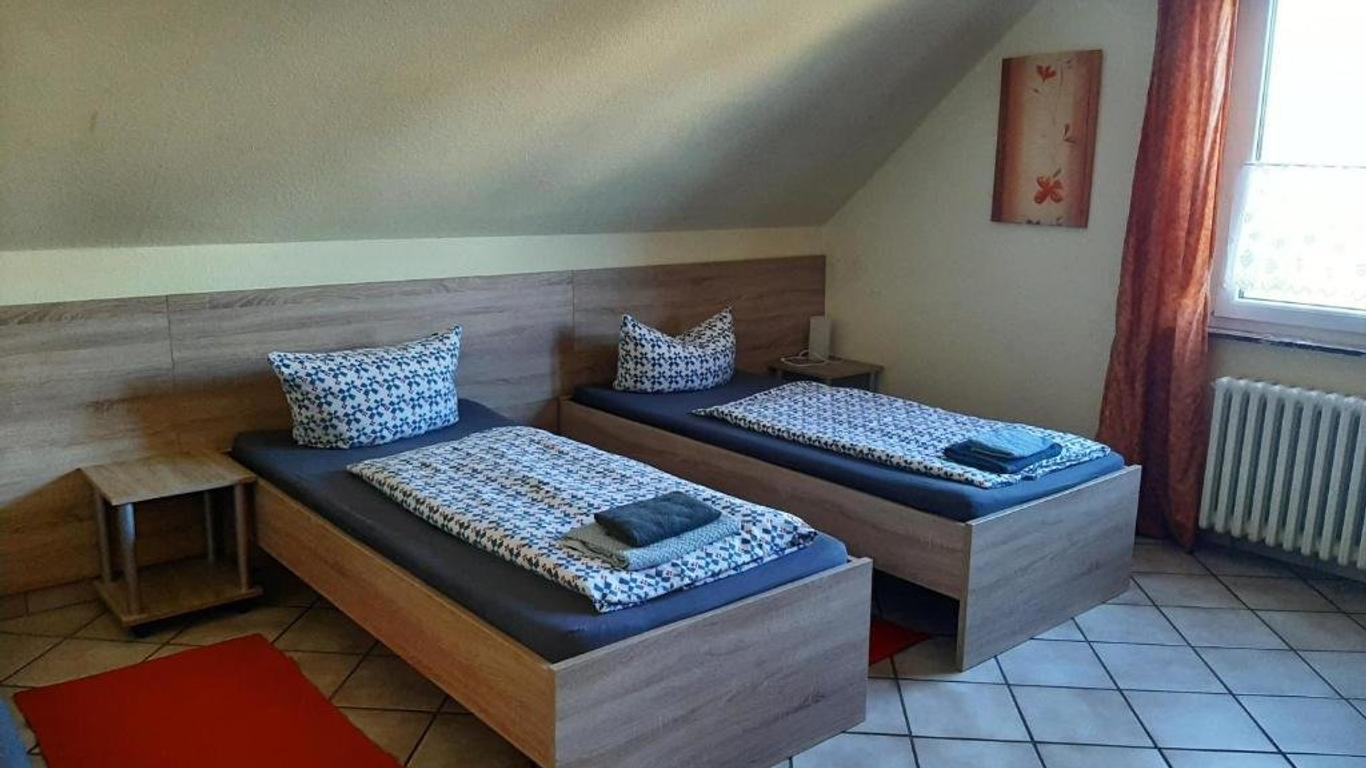 Haus Roseneck-Pension Am Stadtrand