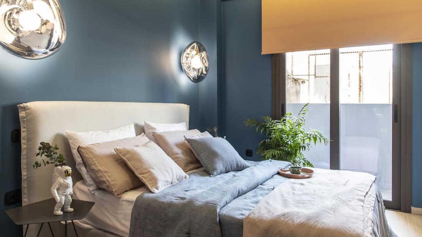 14 Reasons Why Hotel Athens