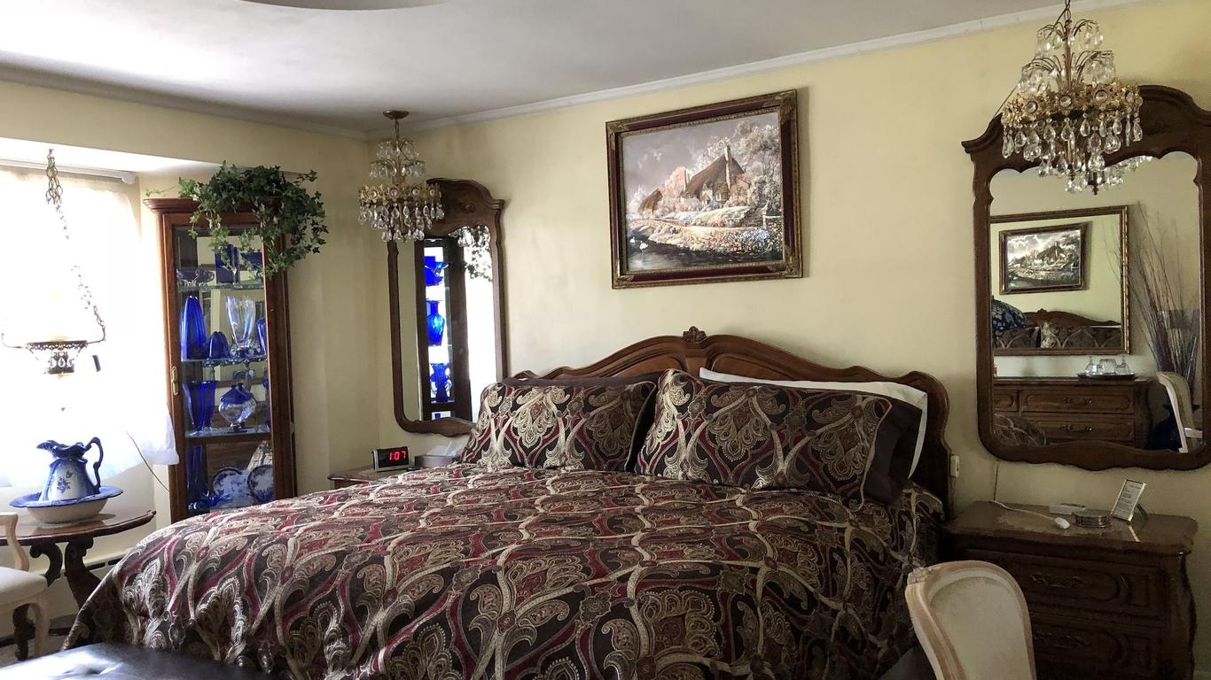 Deal's Bed & Breakfast Inn