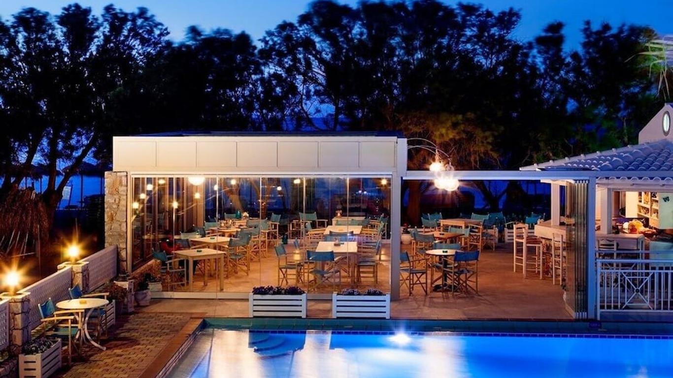 Alkionides Seaside Apartments