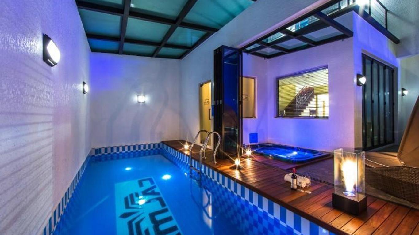 Yeosu Calma Pool Villa