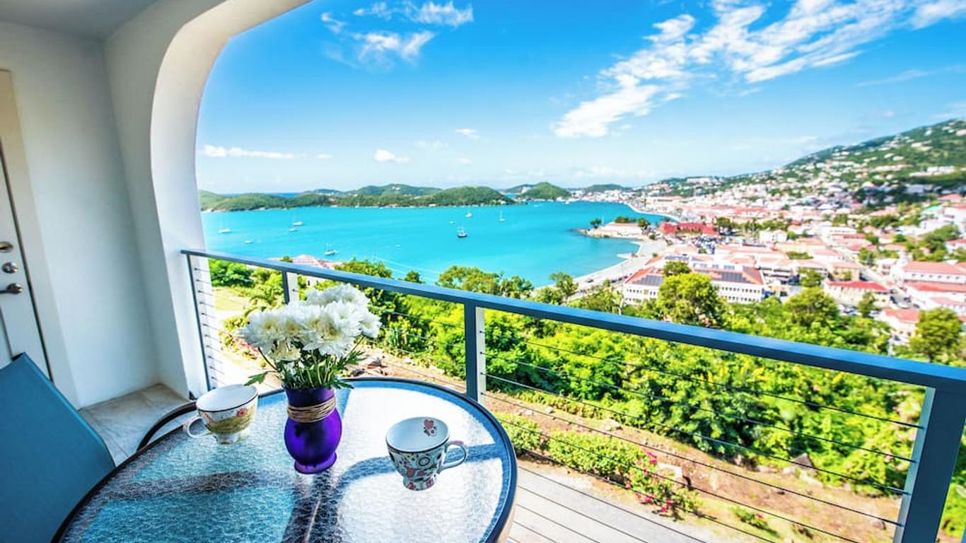 Hilltop Villas At Bluebeards