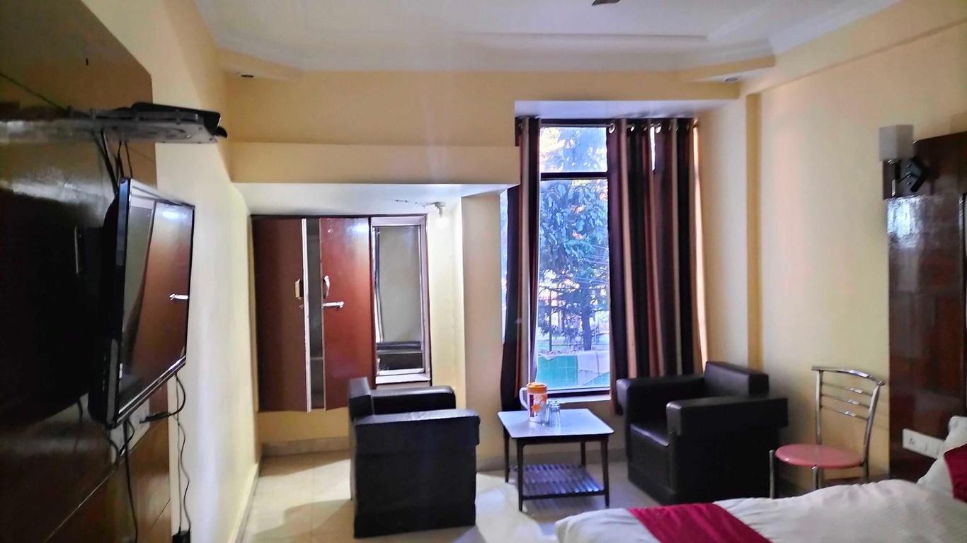 OYO 5922 Hotel Charlene