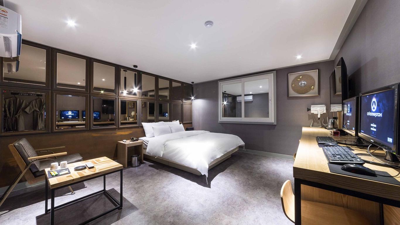 Mari Hotel