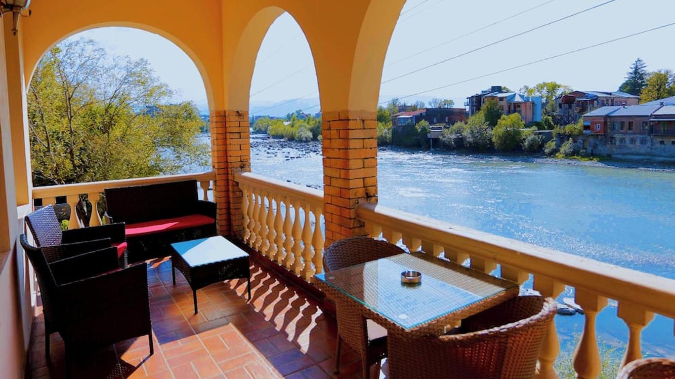 Sanapiro Hotel