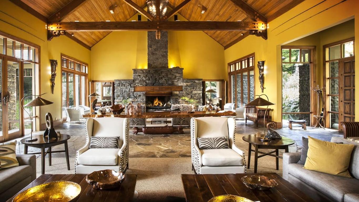 Treetops Lodge & Estate