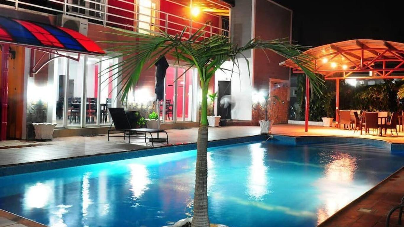 Apo Apartments