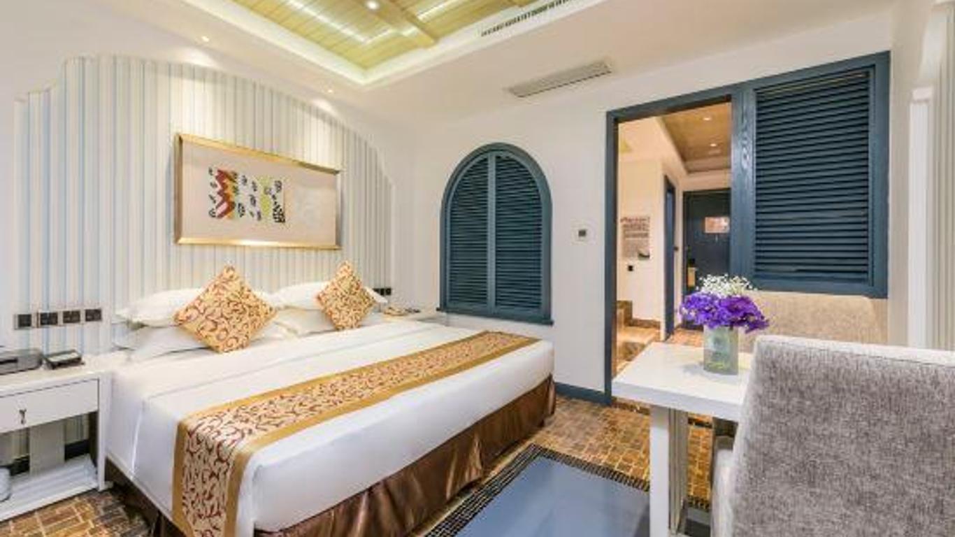 Smiler Hotspring Hotel