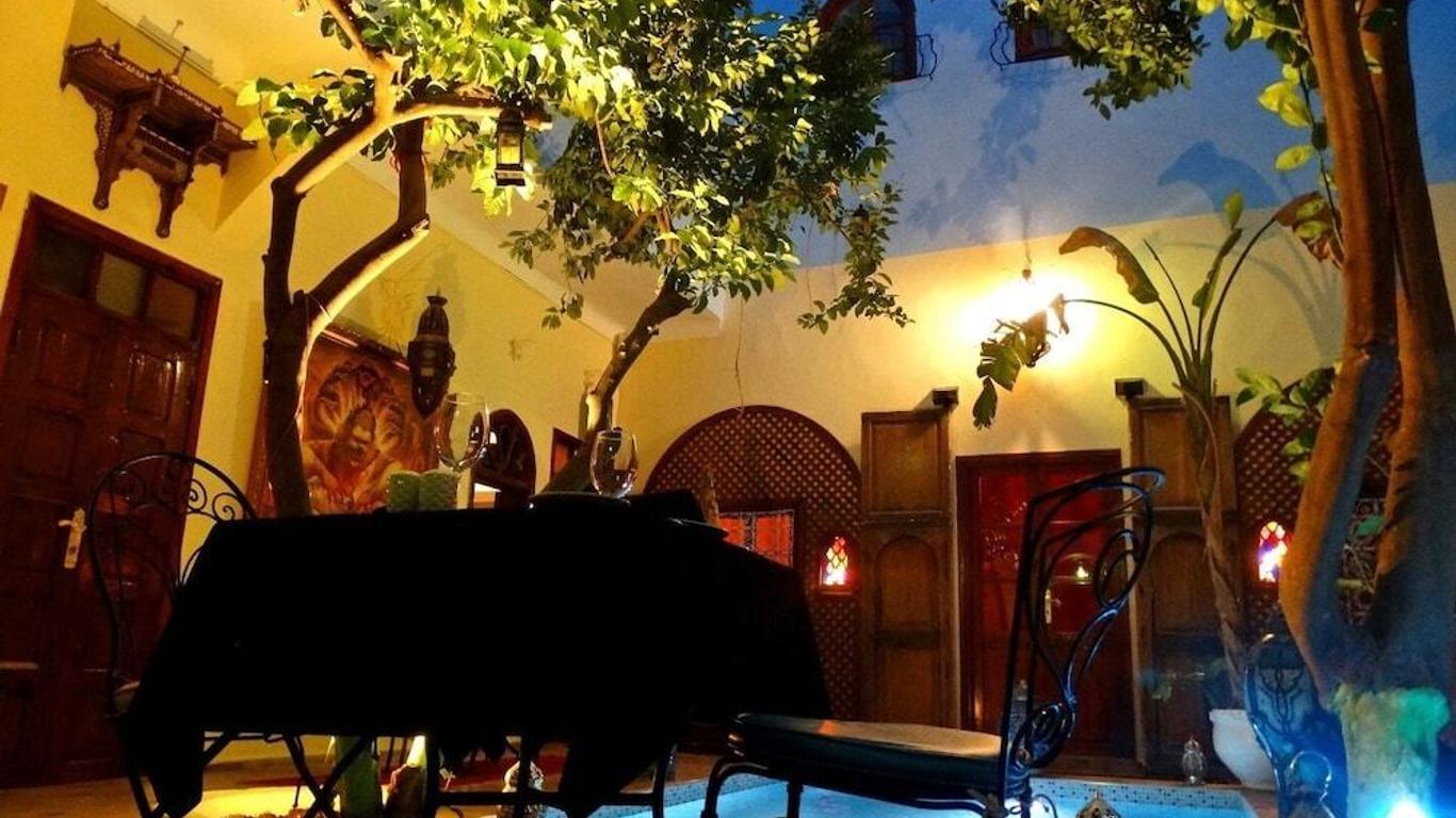 Le Feng Shui Pool and Spa