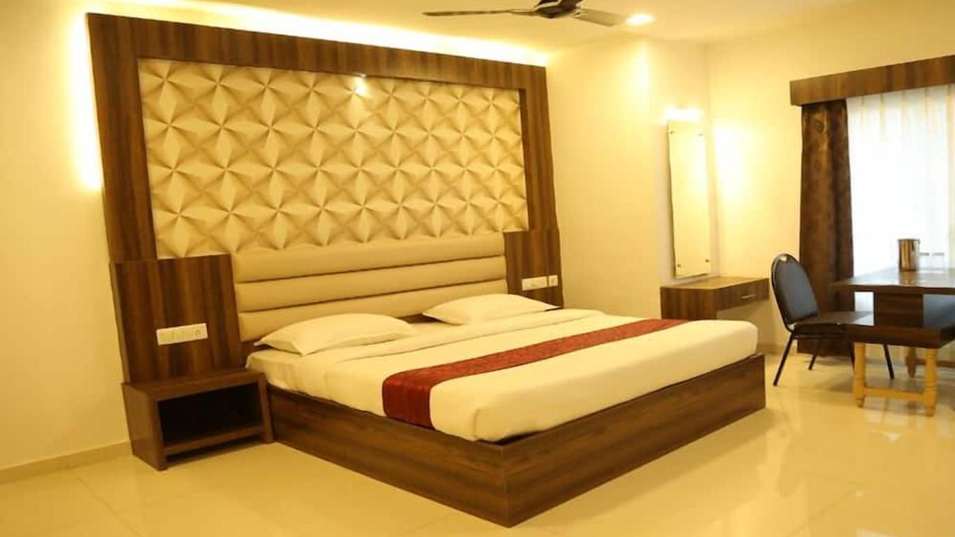 i-Roomz Hotel Shivananda