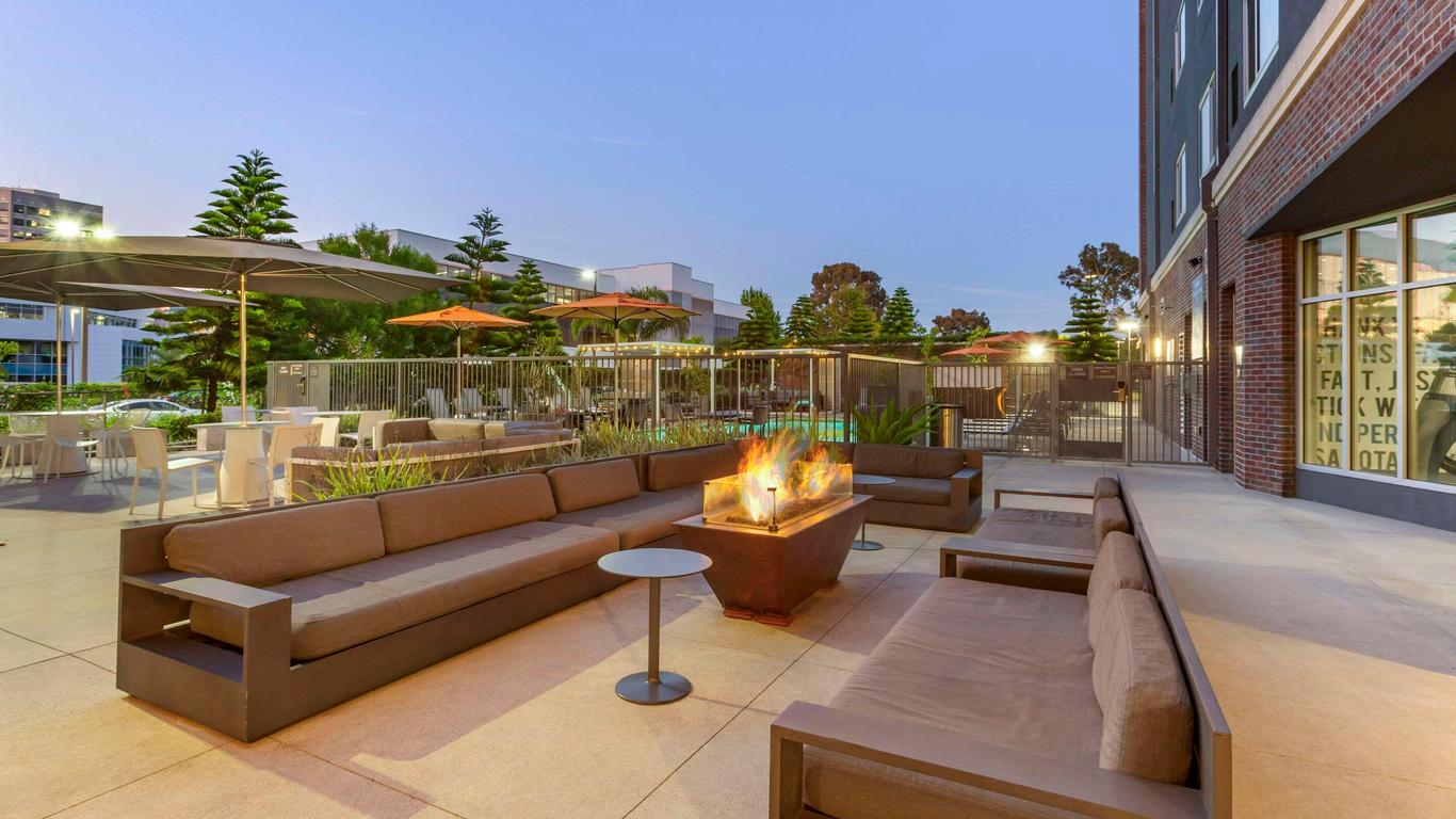 Cambria Hotel Los Angeles LAX Airport