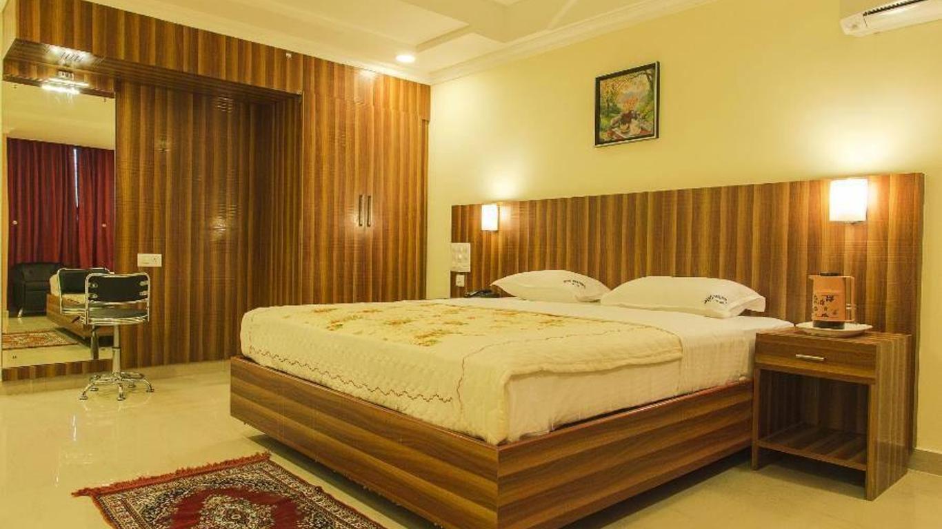 Hotel Green Park Suites