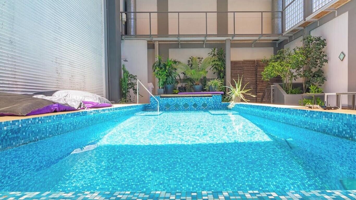Prodeo Hotel + Lounge
