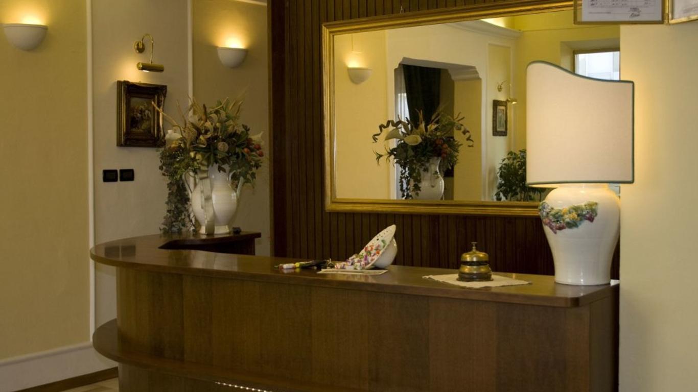 Hotel Arno