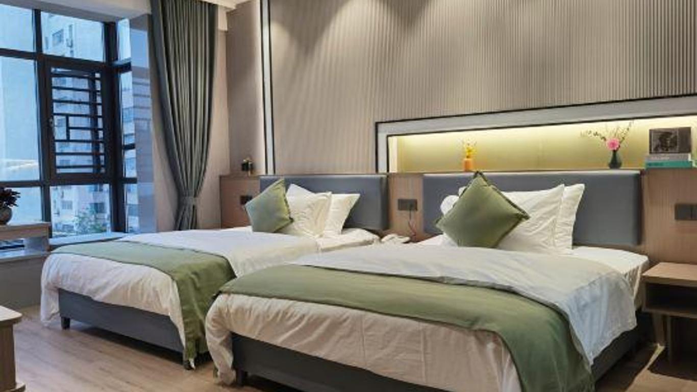 Chunjiang Business Hechi Baima Street