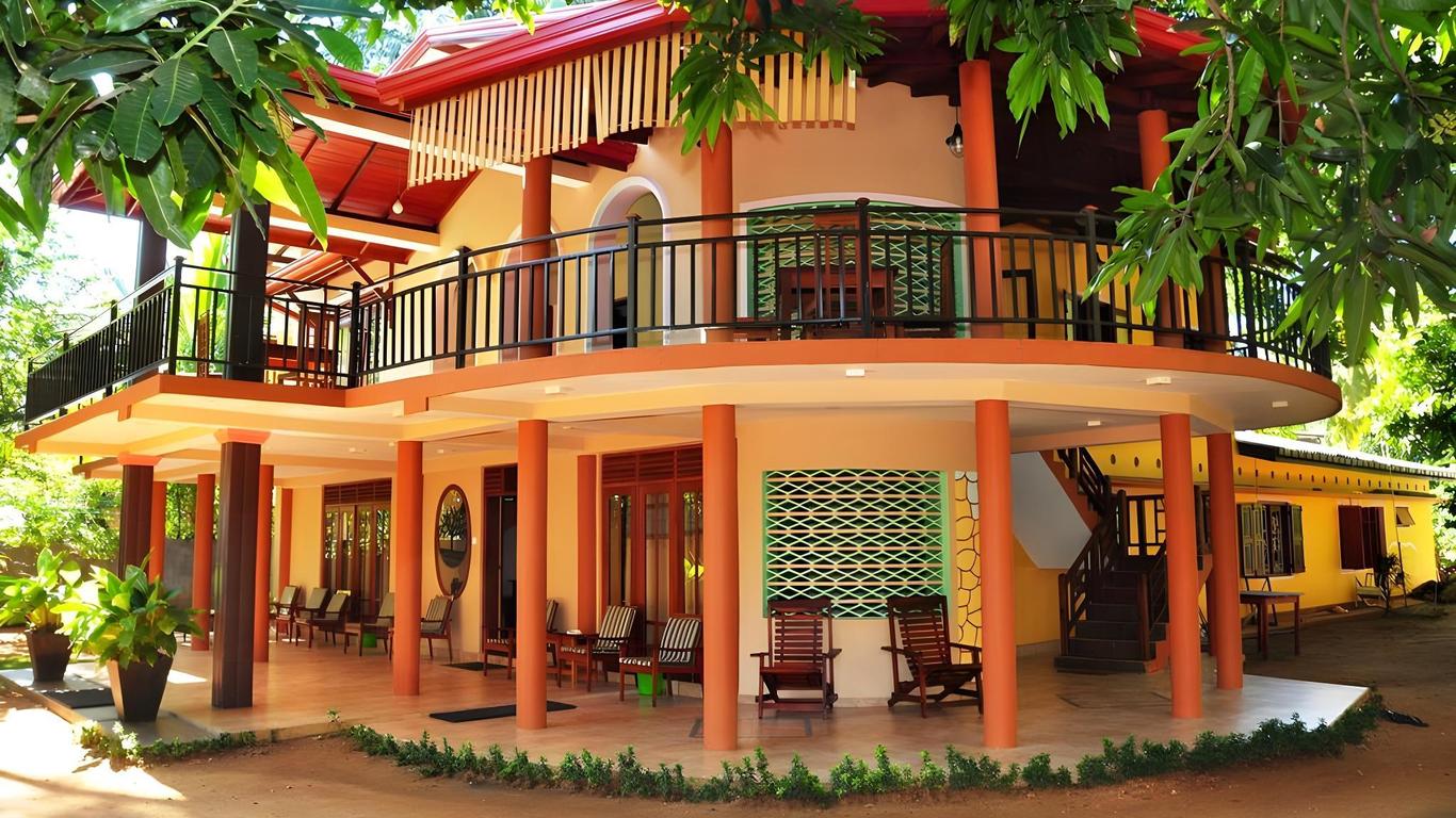Leopard City Hostel