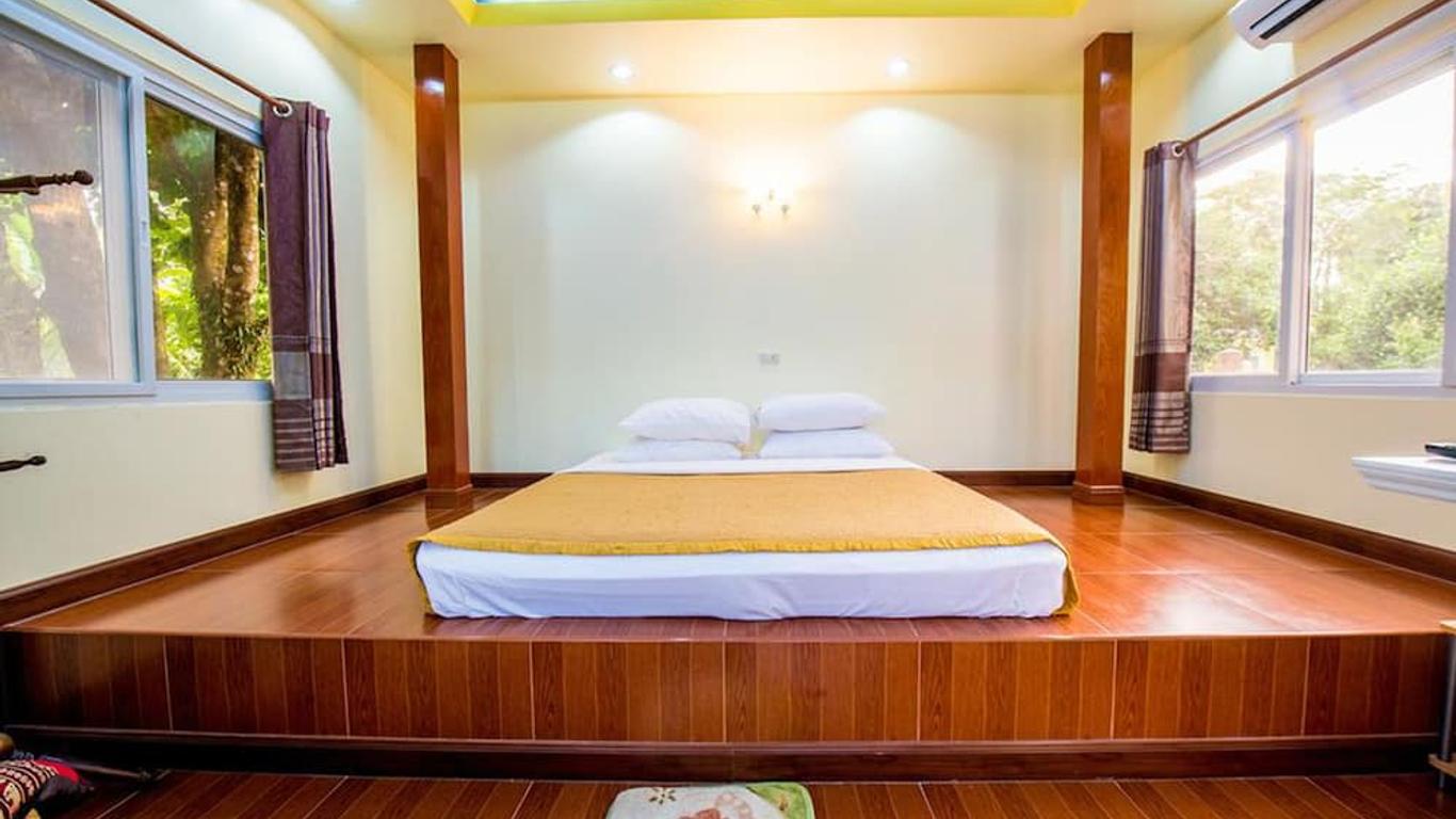 Poomvarin Resort
