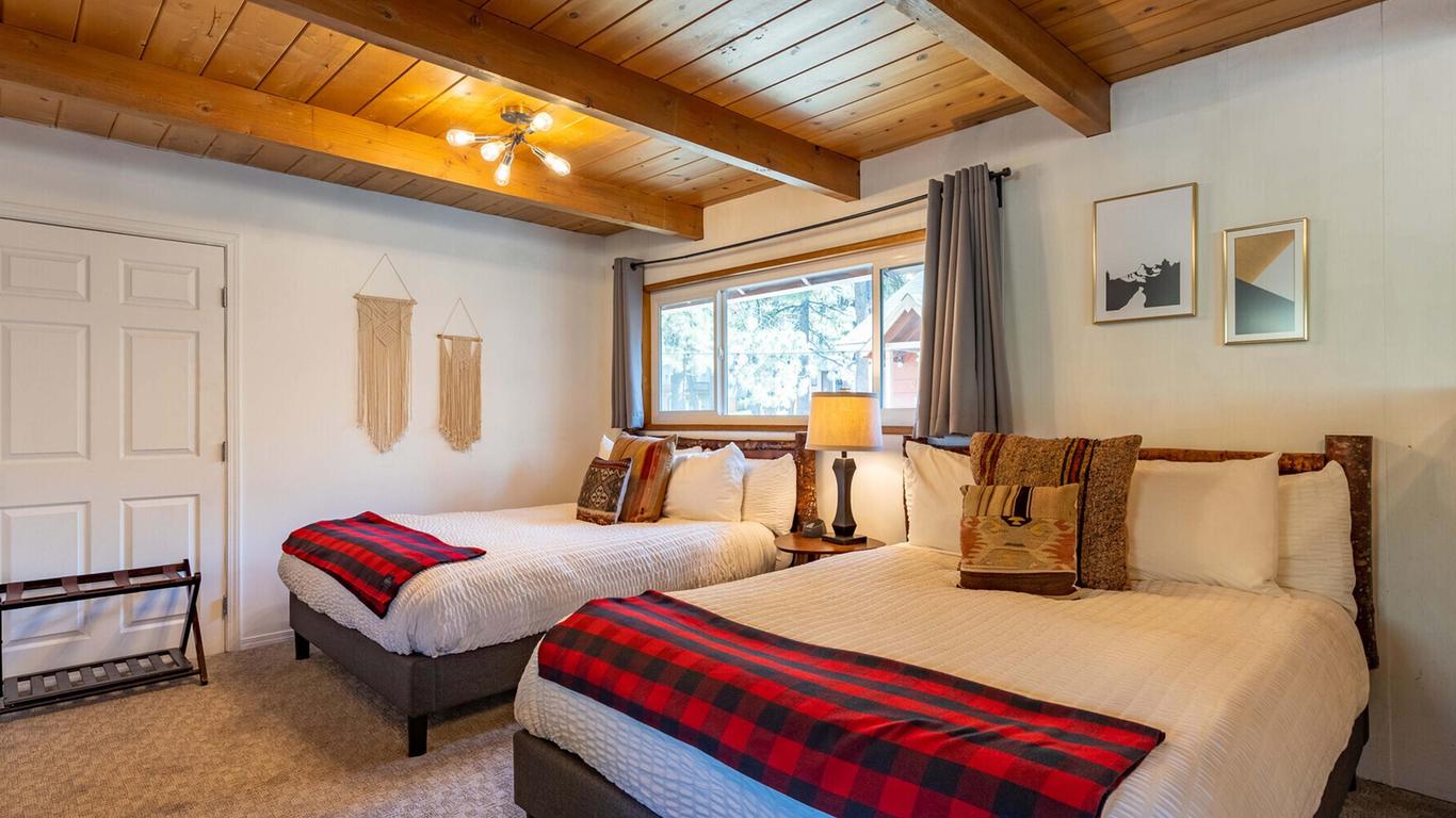 Grand Pine Cabins