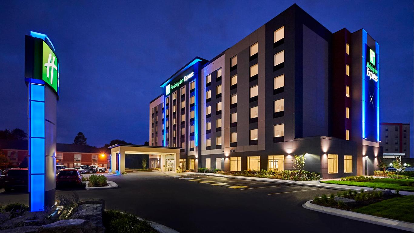 Holiday Inn Express Sarnia - Point Edward