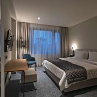 Hotel Mona Plaza