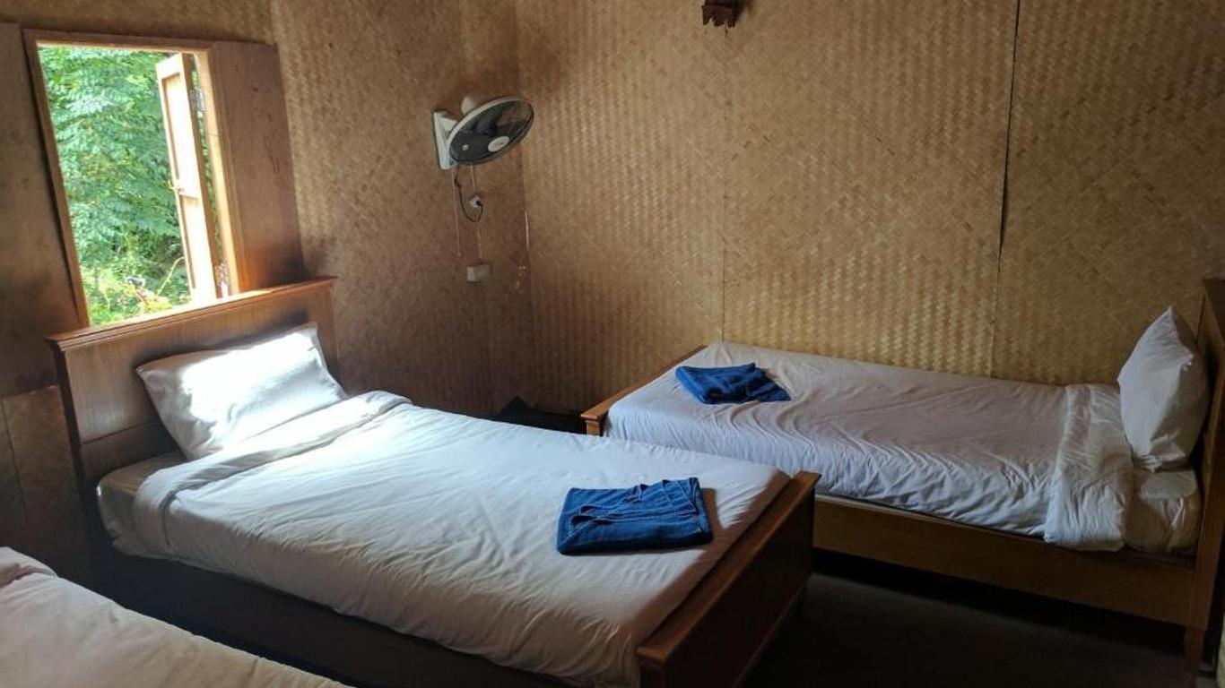 The Lazy Bar And Guesthouse