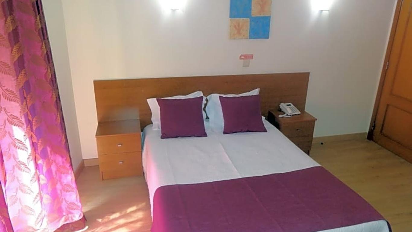 Hotel Bonjardim