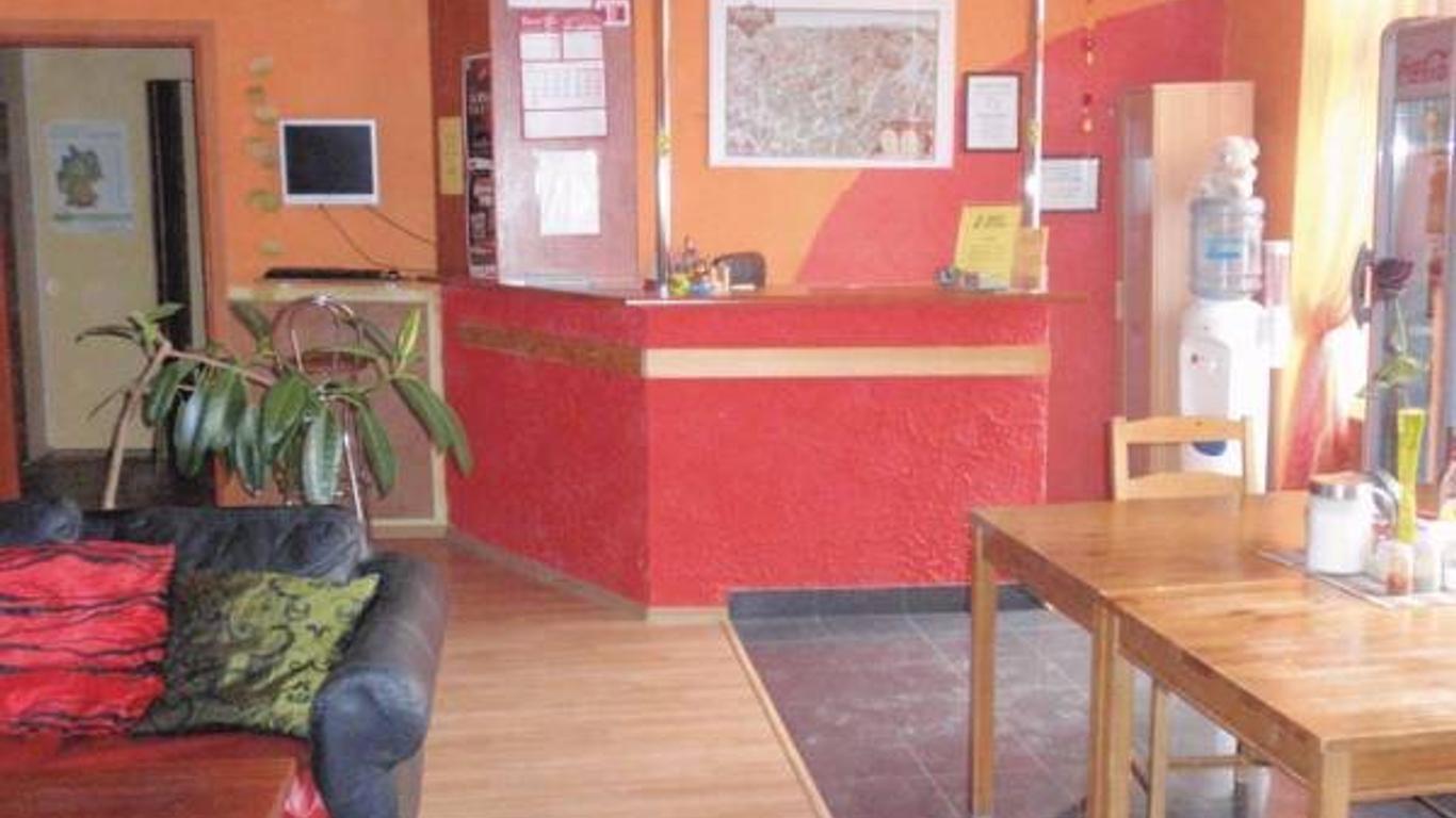 Honey Hostel
