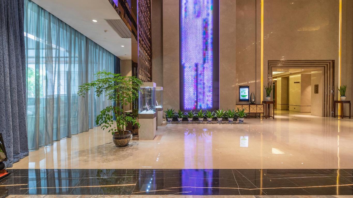 Howard Johnson by Wyndham Tianyu Plaza Yingtan