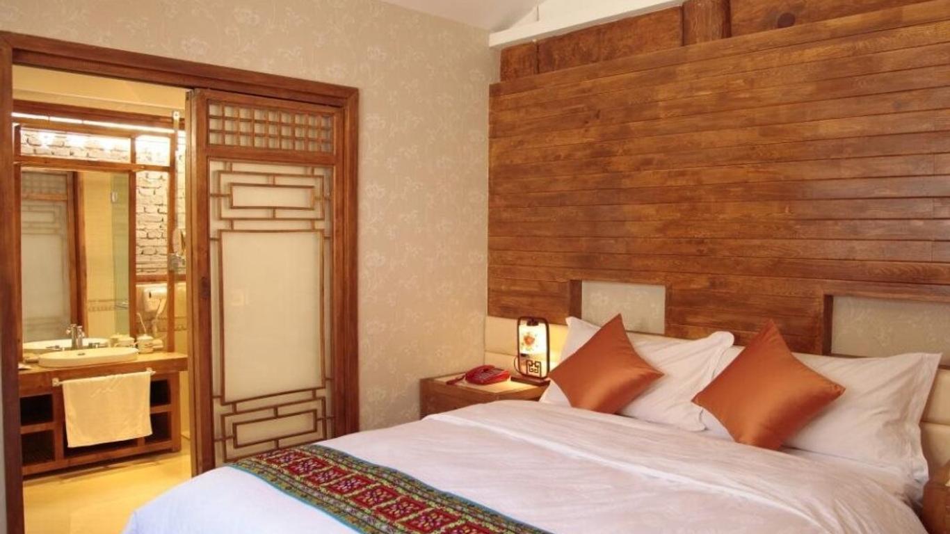 Lijiang Happyland Inn