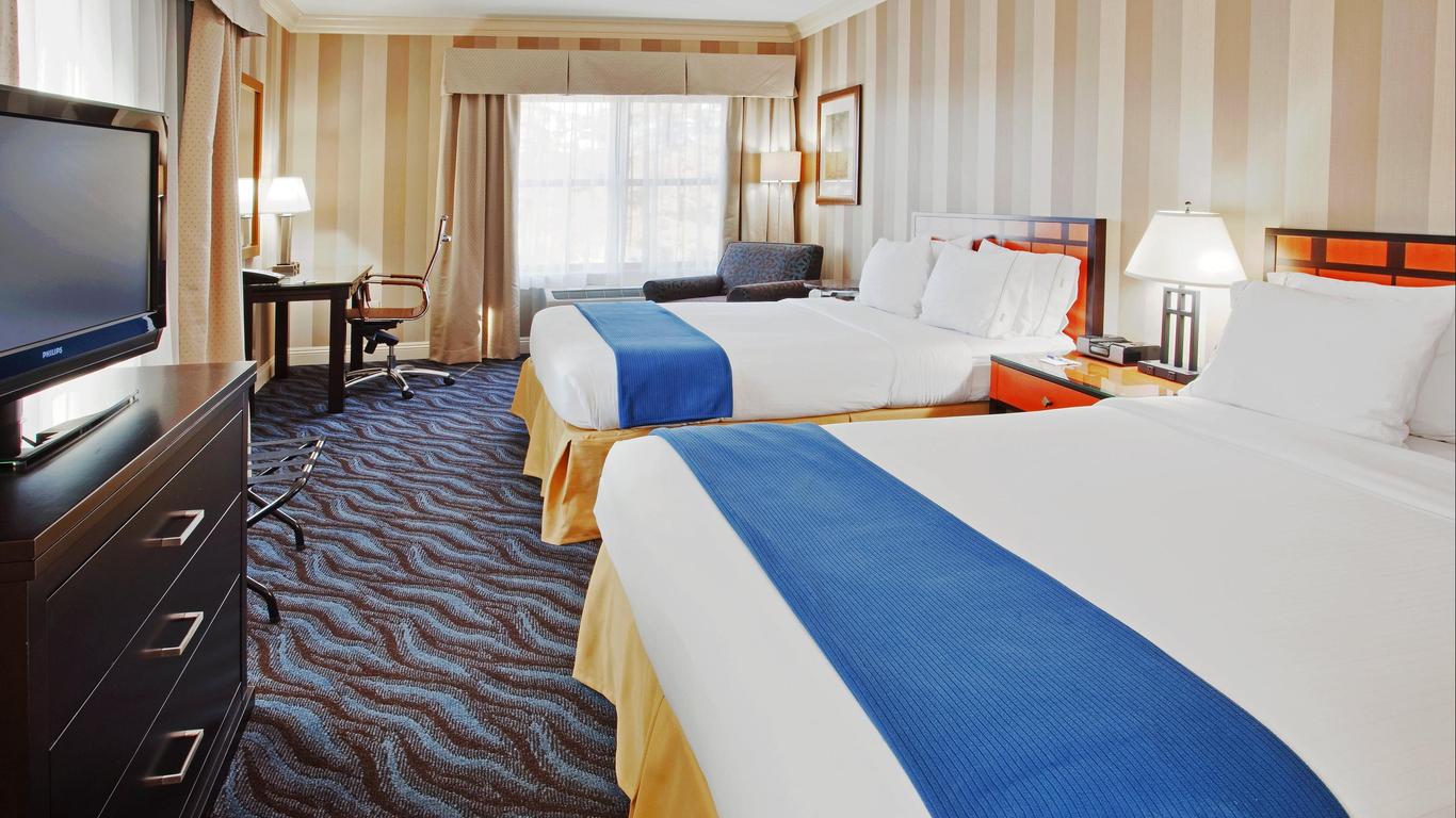 Holiday Inn Express Hotel & Suites Santa Cruz, An IHG Hotel