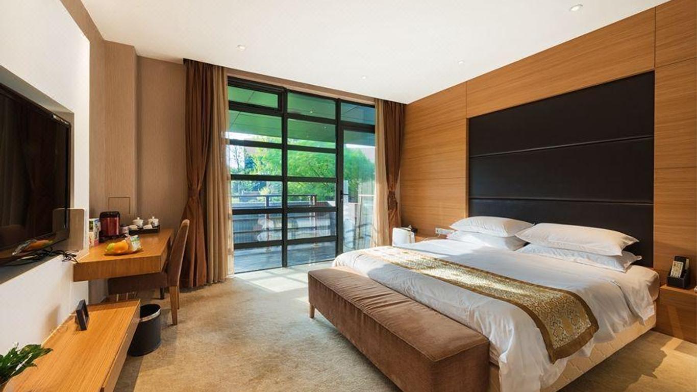 Shanghai Yiqinyuan Resort