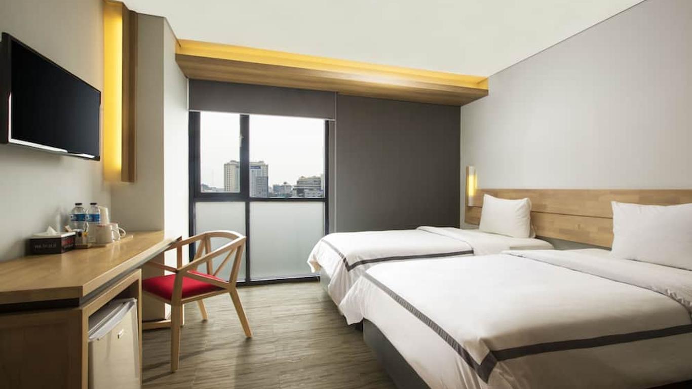 Up-Peak Hotel Simpang Lima Semarang Form