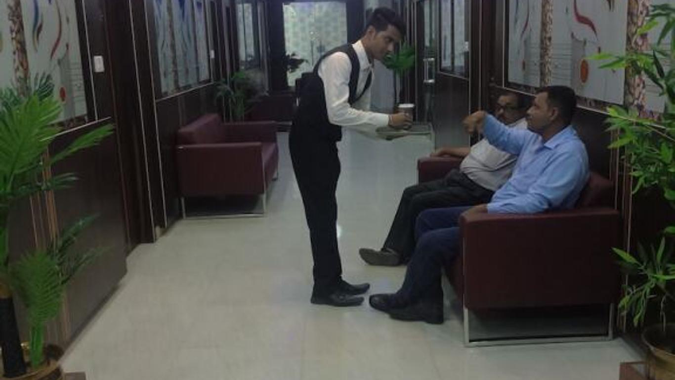 Hotel Embassy International